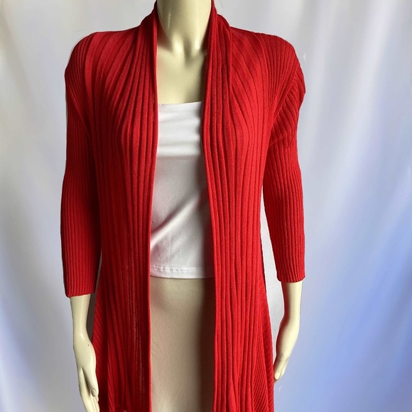 Robin Barre Poppy Red Long-Sleeved Cardigan - Picture 2 of 3